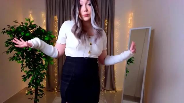 Image 2 of kiana_blush Stream on Chaturbate on 20 months ago