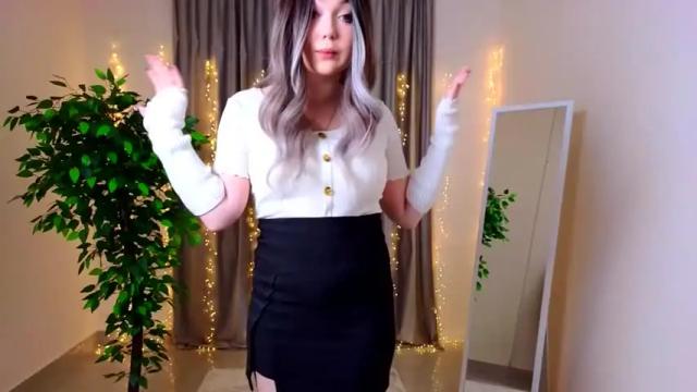 Image 4 of kiana_blush Stream on Chaturbate on 20 months ago