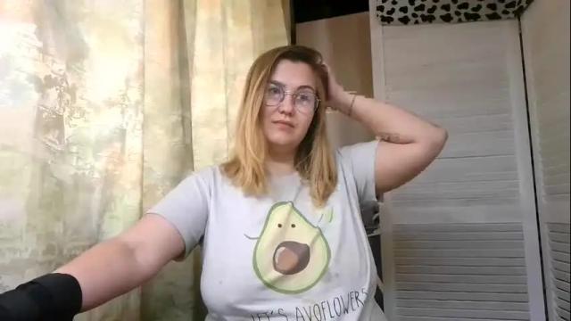Image 4 of kianna_dior_ Stream on Chaturbate on 1 month ago
