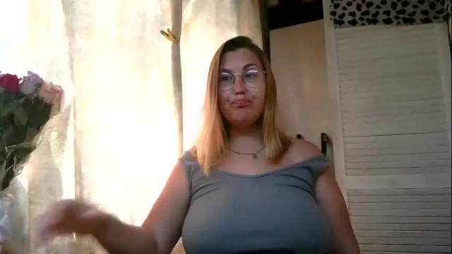 Image 7 of kianna_dior_ Stream on Chaturbate on 1 month ago