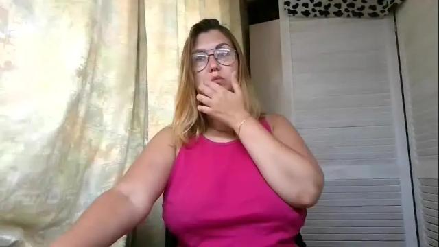 Image 8 of kianna_dior_ Stream on Chaturbate on 29 days ago