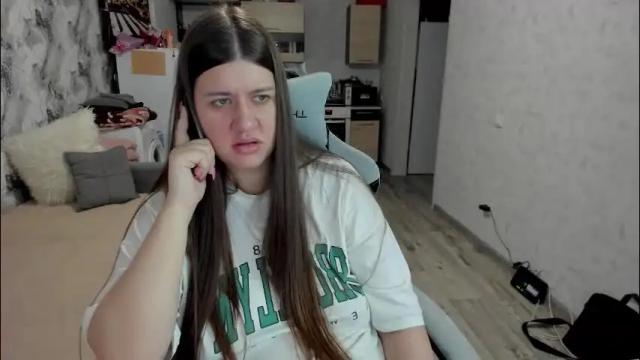 Image 2 of kianna_dior_ Stream on Chaturbate on 2 months ago