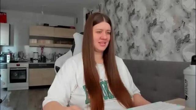 Image 4 of kianna_dior_ Stream on Chaturbate on 5 days ago