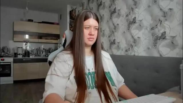 Image 3 of kianna_dior_ Stream on Chaturbate on 4 days ago