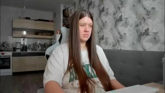 Image 4 of kianna_dior_ Stream on Chaturbate on 4 days ago