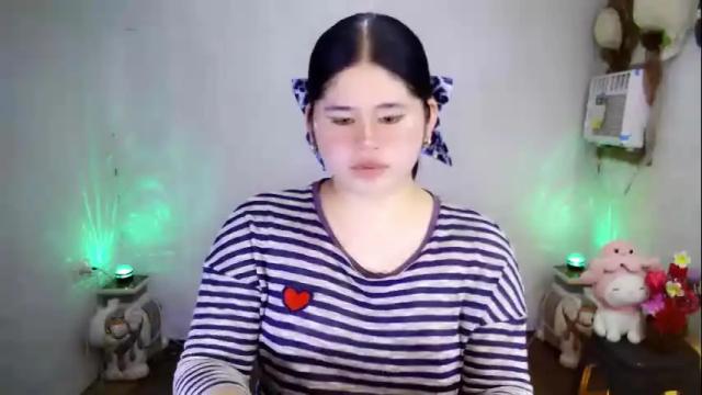 Image 2 of kianna_schmitz Stream on Chaturbate on 3 days ago