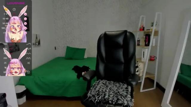 Image 8 of kiara_and_evelyn Stream on Chaturbate on 13 months ago
