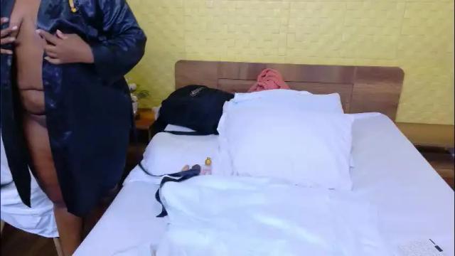 Image 12 of kiara_evanss Stream on Chaturbate on 1 month ago