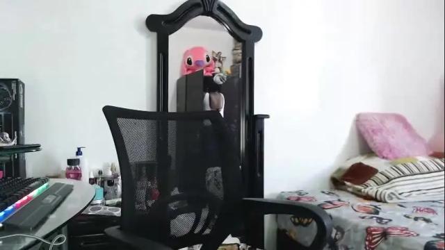 Image 7 of kiara_kaneel_30 Stream on Chaturbate on 19 months ago