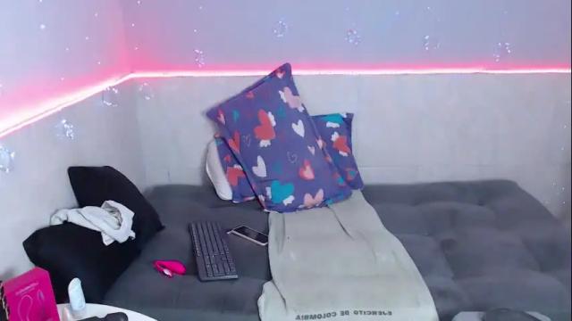 Image 10 of kiara_scottt Stream on Chaturbate on 1 month ago
