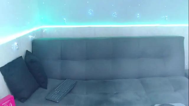 Image 4 of kiara_scottt Stream on Chaturbate on 29 days ago