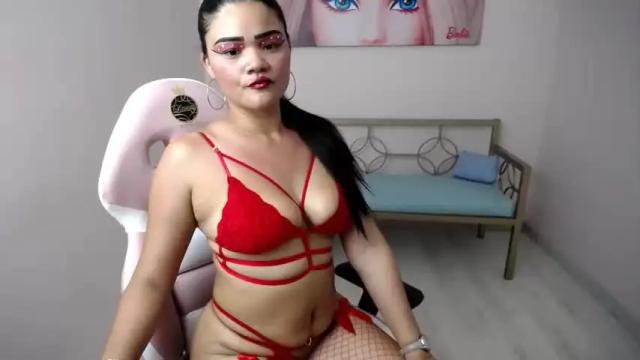 Image 8 of kiara_torress Stream on Chaturbate on 21 months ago