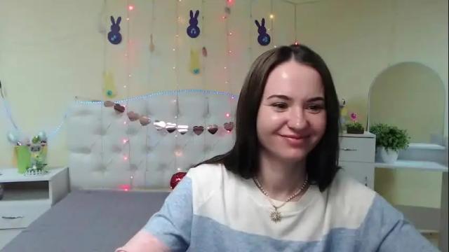 Image 10 of kiaracriegs Stream on Chaturbate on 7 days ago