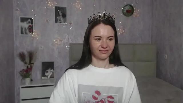 Image 7 of kiaracriegs Stream on Chaturbate on 2 days ago