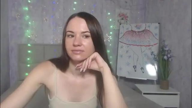 Image 3 of kiaracriegs Stream on Chaturbate on 2 months ago