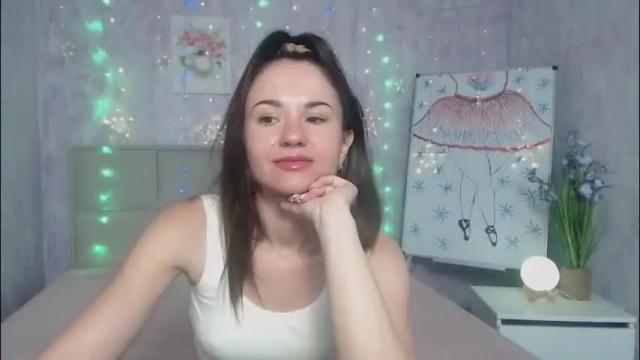 Image 11 of kiaracriegs Stream on Chaturbate on 2 months ago