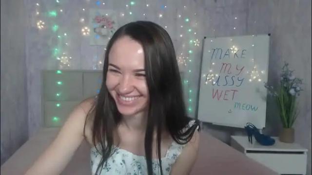 Image 2 of kiaracriegs Stream on Chaturbate on 2 months ago