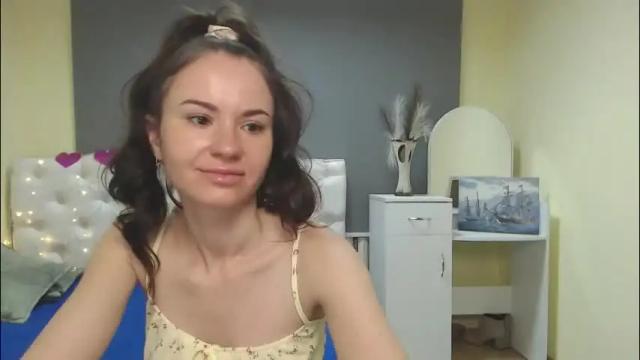 Image 4 of kiaracriegs Stream on Chaturbate on 2 months ago