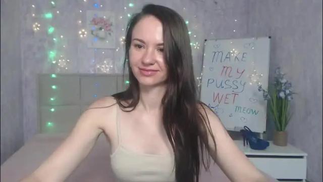 Image 3 of kiaracriegs Stream on Chaturbate on 2 months ago