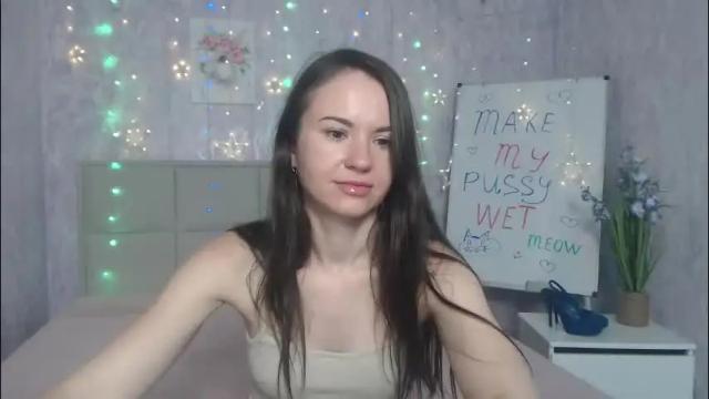 Image 7 of kiaracriegs Stream on Chaturbate on 2 months ago