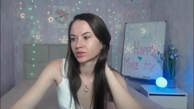 Image 8 of kiaracriegs Stream on Chaturbate on 2 months ago
