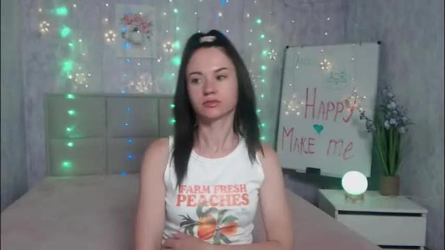 Image 3 of kiaracriegs Stream on Chaturbate on 2 months ago