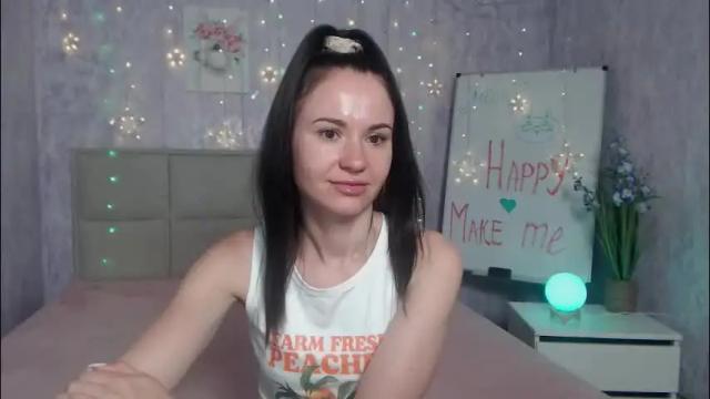 Image 6 of kiaracriegs Stream on Chaturbate on 2 months ago