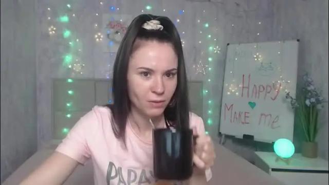 Image 3 of kiaracriegs Stream on Chaturbate on 2 months ago