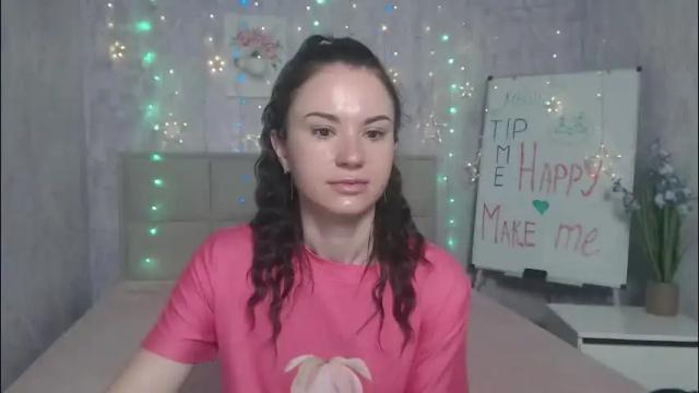Image 4 of kiaracriegs Stream on Chaturbate on 1 month ago