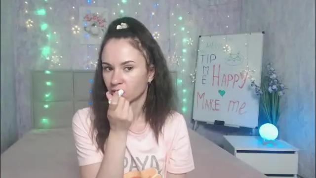 Image 6 of kiaracriegs Stream on Chaturbate on 1 month ago