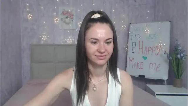 Image 3 of kiaracriegs Stream on Chaturbate on 1 month ago