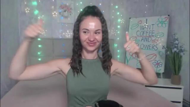 Image 4 of kiaracriegs Stream on Chaturbate on 1 month ago