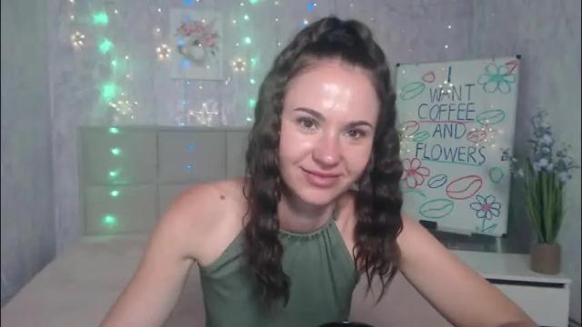 Image 6 of kiaracriegs Stream on Chaturbate on 1 month ago
