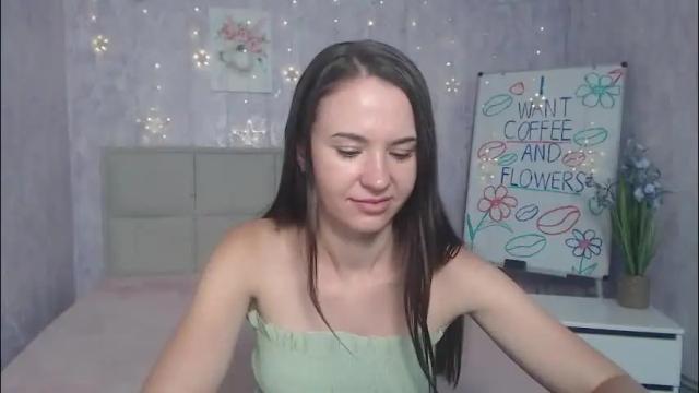 Image 11 of kiaracriegs Stream on Chaturbate on 1 month ago