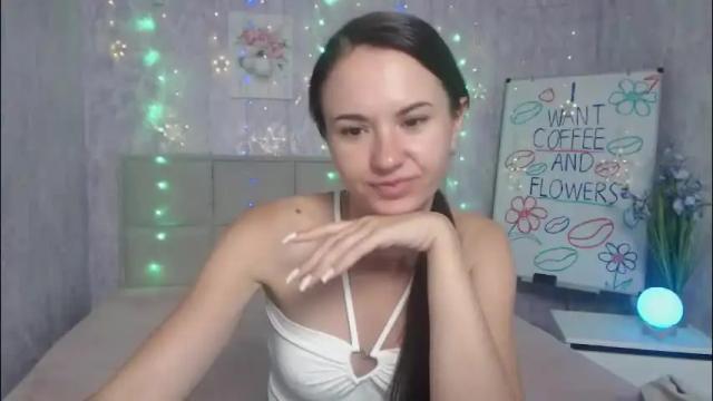 Image 4 of kiaracriegs Stream on Chaturbate on 1 month ago