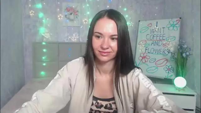 Image 8 of kiaracriegs Stream on Chaturbate on 1 month ago