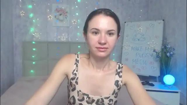 Image 3 of kiaracriegs Stream on Chaturbate on 1 month ago