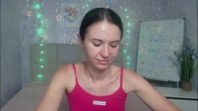 Image 6 of kiaracriegs Stream on Chaturbate on 28 days ago