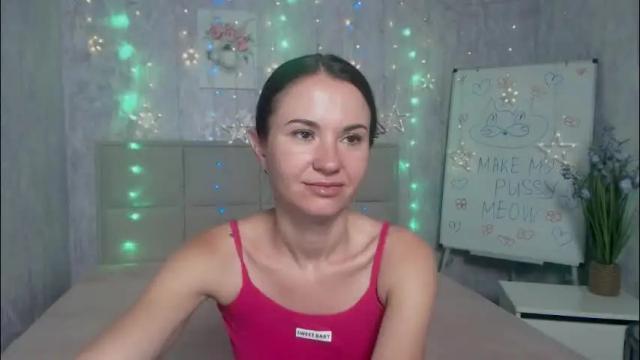 Image 8 of kiaracriegs Stream on Chaturbate on 28 days ago