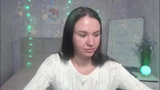 Image 2 of kiaracriegs Stream on Chaturbate on 27 days ago