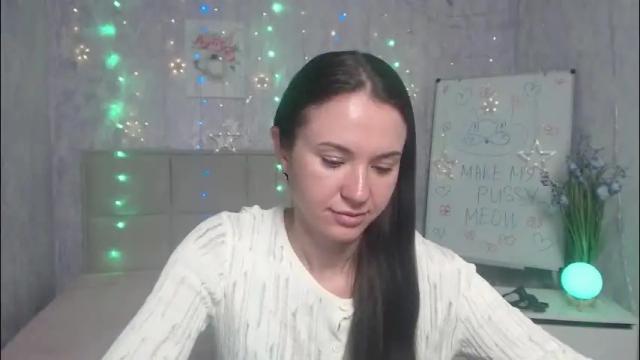 Image 8 of kiaracriegs Stream on Chaturbate on 27 days ago