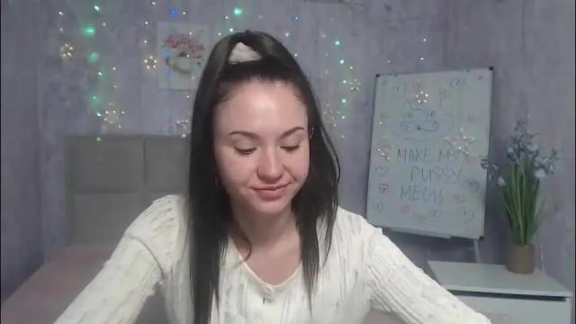 Image 8 of kiaracriegs Stream on Chaturbate on 24 days ago