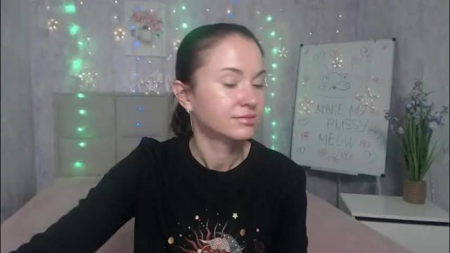 Image 10 of kiaracriegs Stream on Chaturbate on 22 days ago
