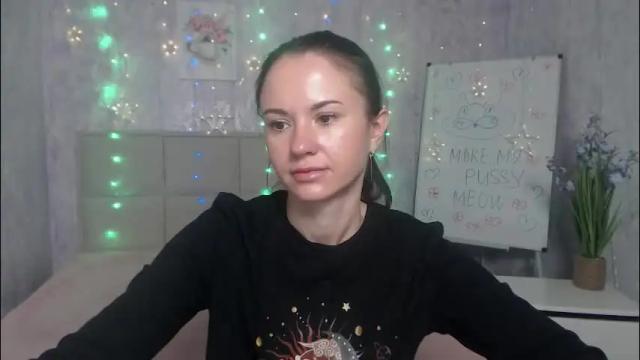 Image 11 of kiaracriegs Stream on Chaturbate on 22 days ago