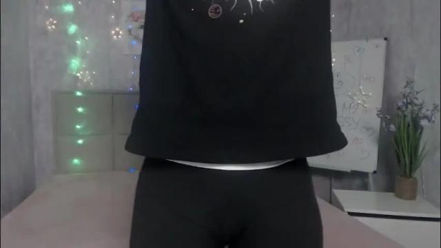 Image 2 of kiaracriegs Stream on Chaturbate on 22 days ago
