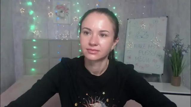Image 4 of kiaracriegs Stream on Chaturbate on 22 days ago