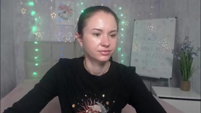Image 8 of kiaracriegs Stream on Chaturbate on 22 days ago