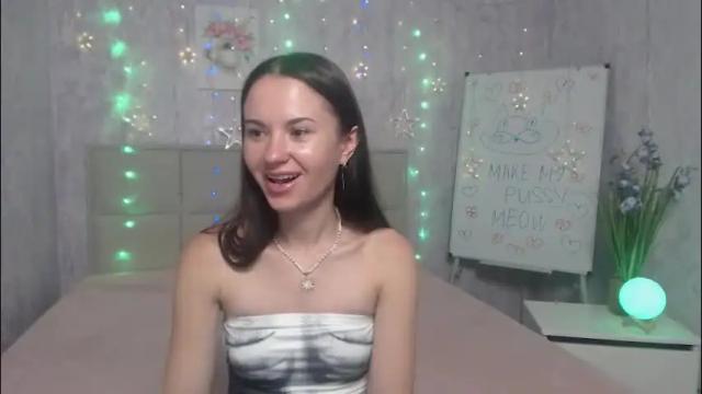 Image 6 of kiaracriegs Stream on Chaturbate on 21 days ago