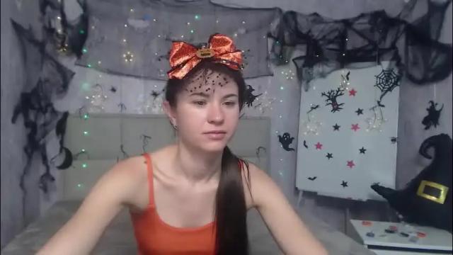 Image 10 of kiaracriegs Stream on Chaturbate on 1 day ago