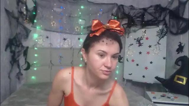 Image 12 of kiaracriegs Stream on Chaturbate on 1 day ago